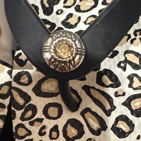 Brighton Leopard Print Sandals with Black and Tan Straps NWT & Dustbag - Size 9 - Picture 6 of 7